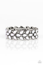 Load image into Gallery viewer, Vintage Venture - Silver
