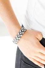 Load image into Gallery viewer, Vintage Venture - Silver

