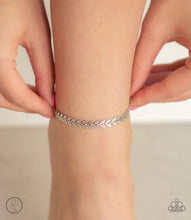 Load image into Gallery viewer, West Coast Goddess - Silver
