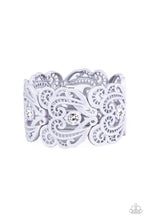 Load image into Gallery viewer, Vintage Romance - Silver
