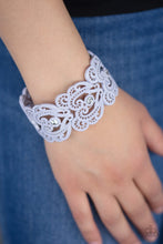 Load image into Gallery viewer, Vintage Romance - Silver
